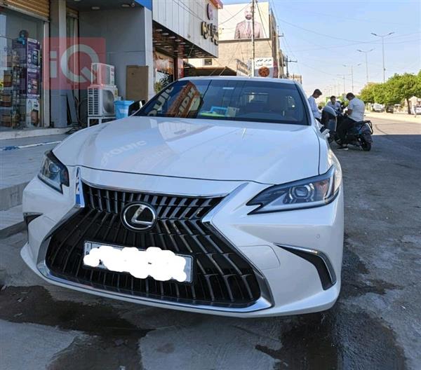 لێکزس ES 2024  بۆ فرۆشتن لە عێراق - ڕومادی